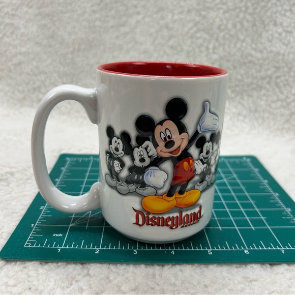 Mickey Mouse coffee cup mug Disney Parks 3-D raised - Picture 3 of 9